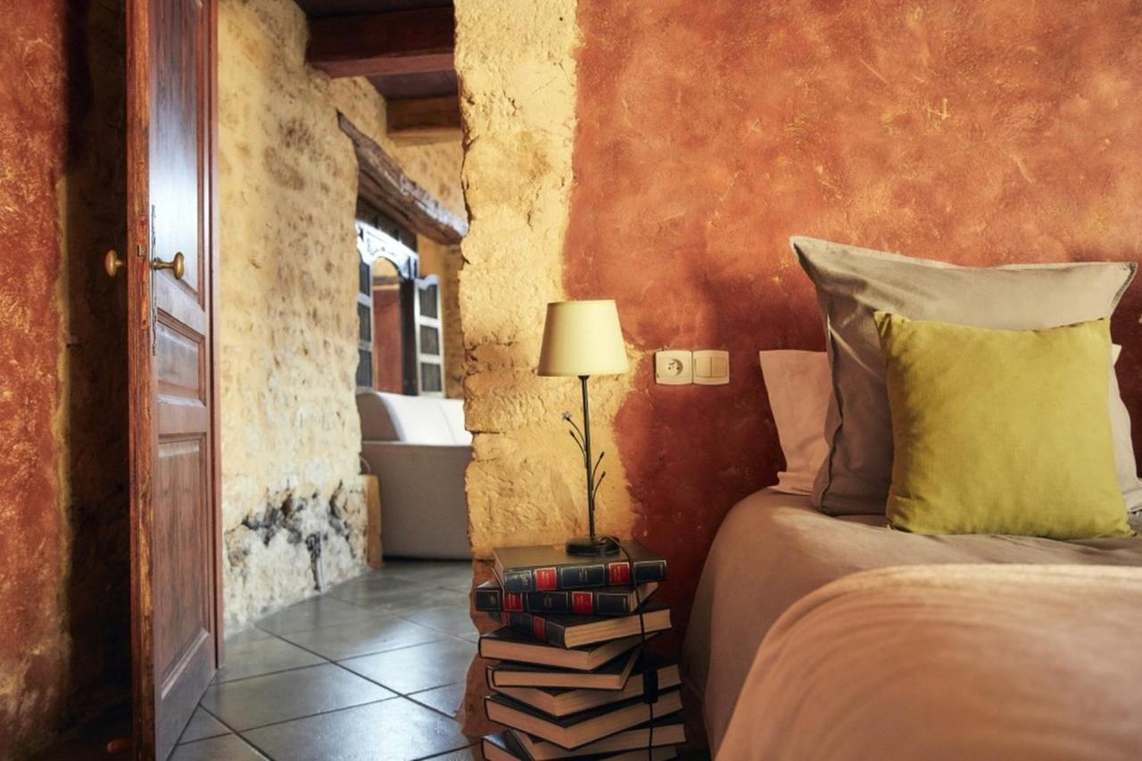 Domaine De Cantegrel - Gites De Charme Et Suite Troglodyte En Perigord Витрак Экстерьер фото